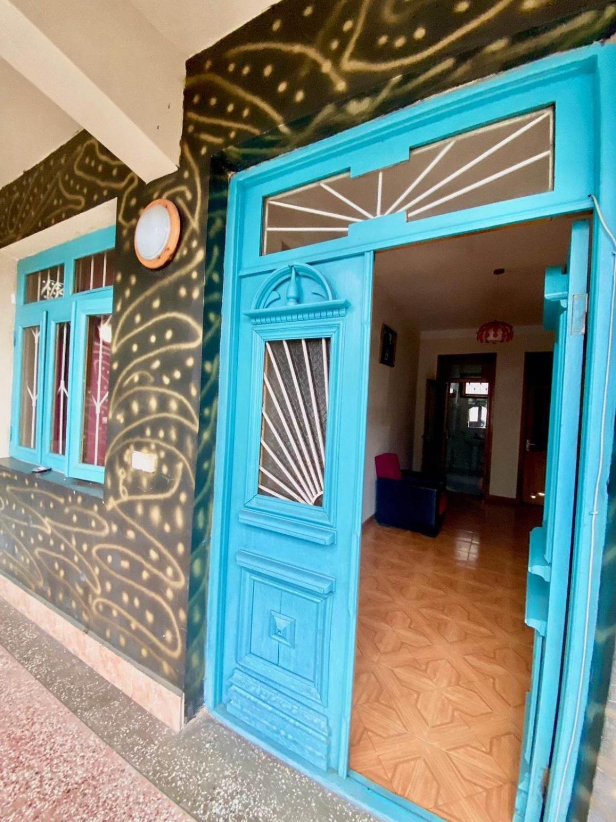 Nino And Ali Apartment Batumi Exterior foto