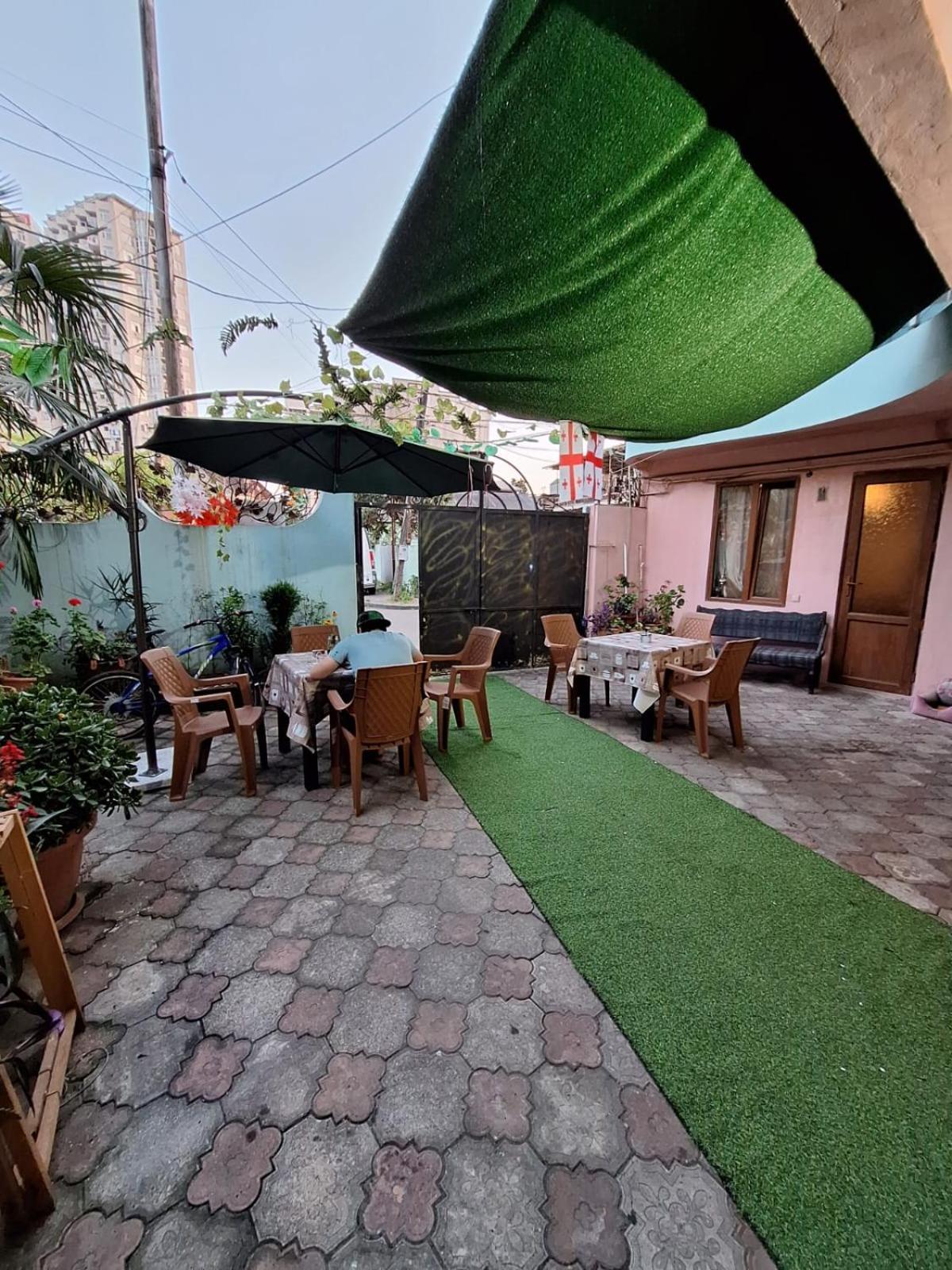 Nino And Ali Apartment Batumi Exterior foto
